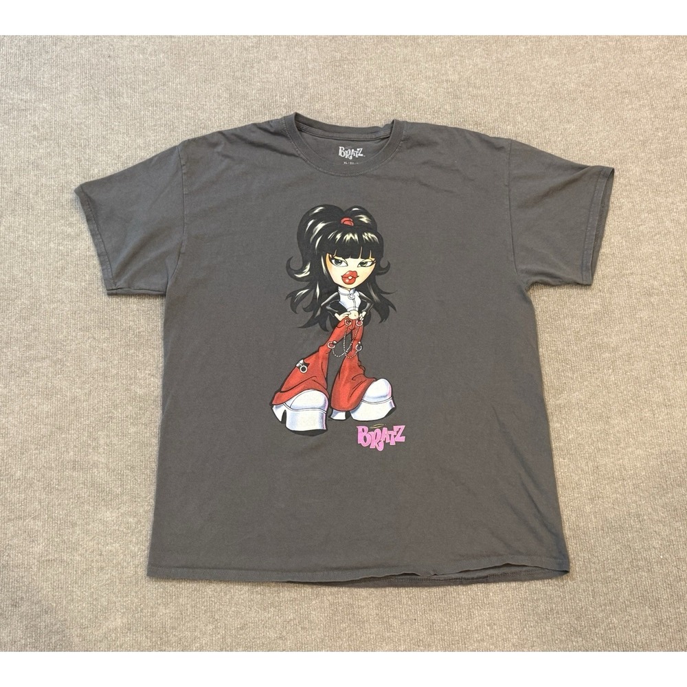 RARE Vintage 2000s Bratz Dolls Graphic Print Grey Mens T Size XL